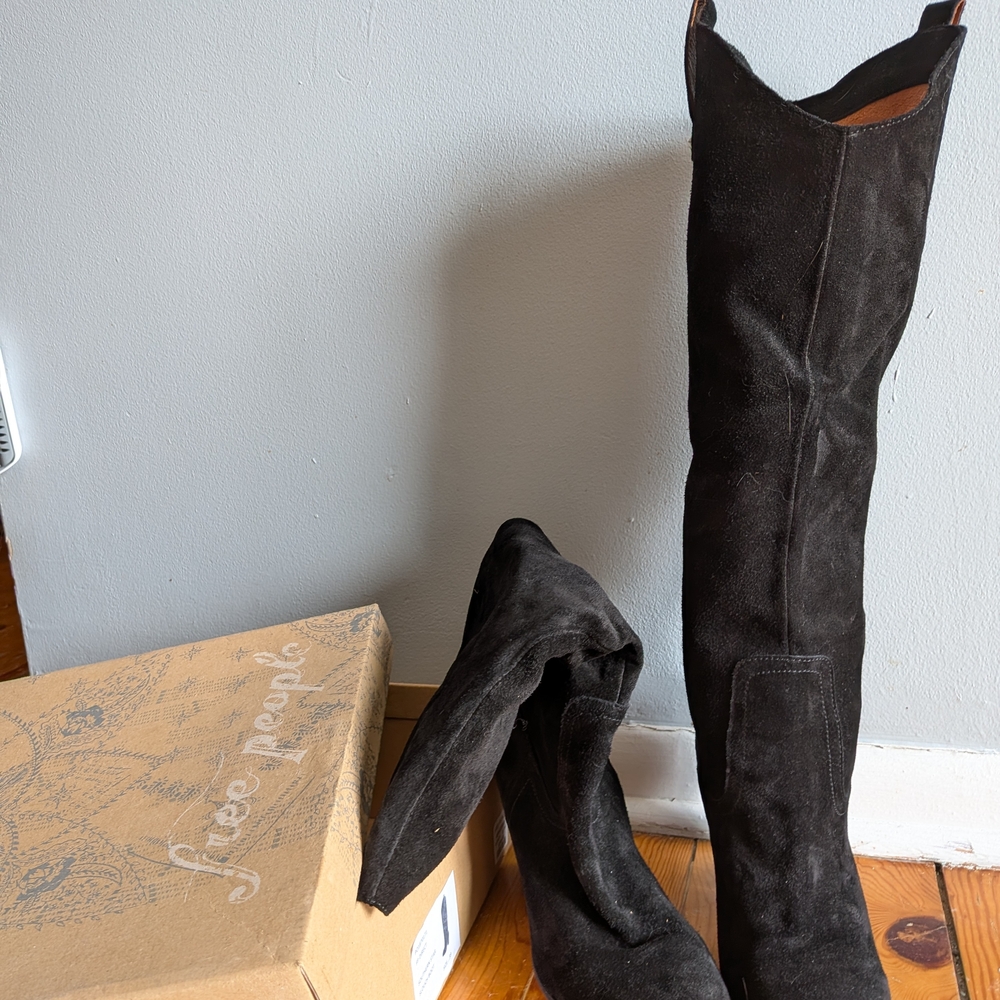 Free People Black Suede Knee-High Block Heel Slouch Boots - Picture 2 of 4